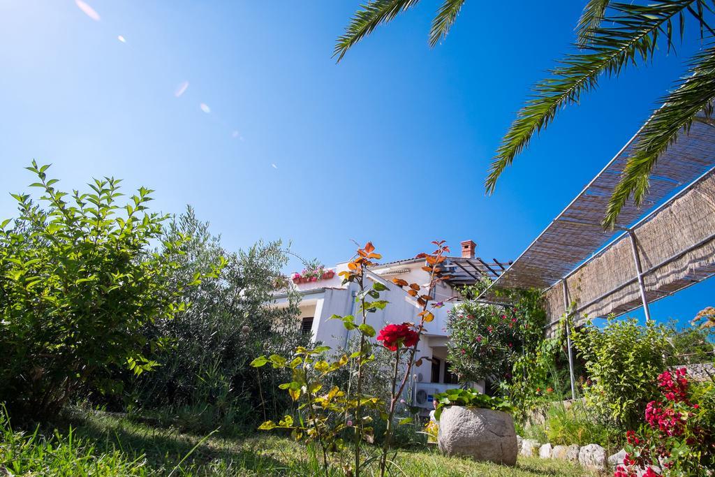 Apartments Rose Veglia Exterior foto
