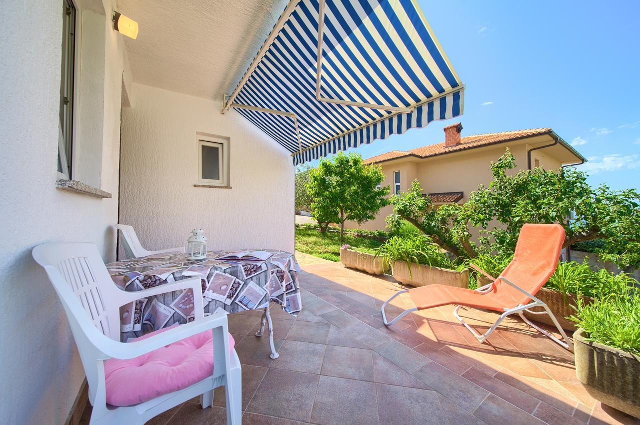 Apartments Rose Veglia Exterior foto